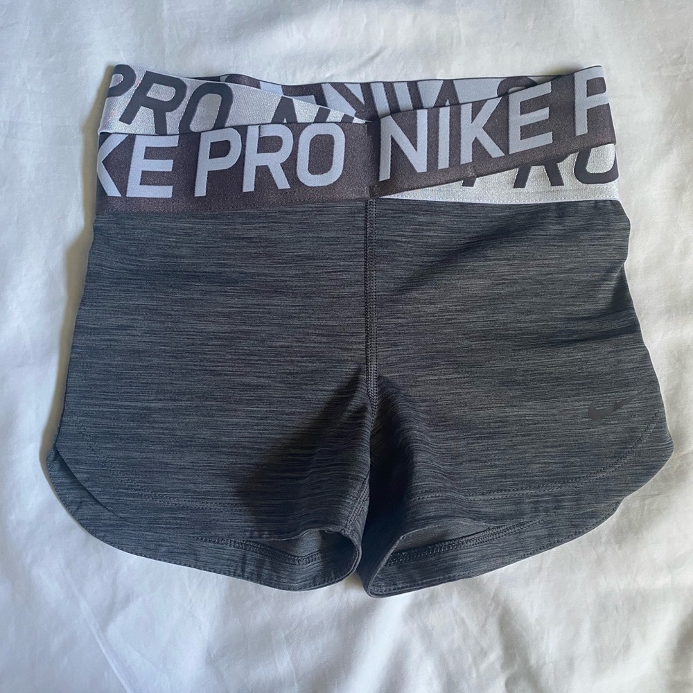Nike Pro Intertwist